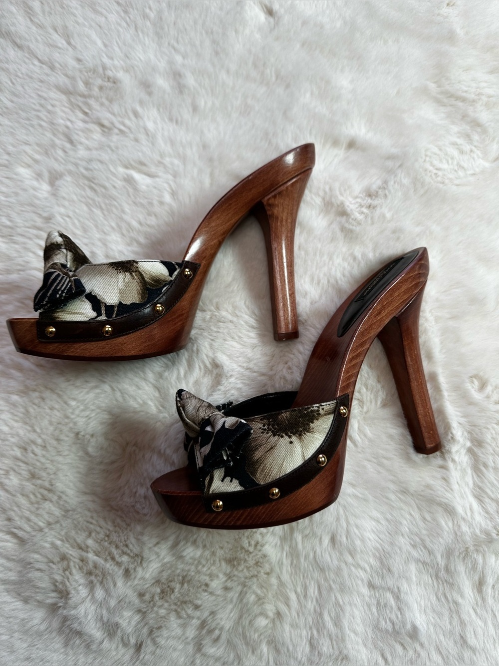 Dolce & Gabbana Women's Floral Mules - Black and Brown - Picture 9 of 17